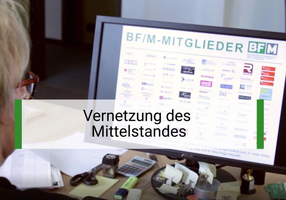 © BF/M Bayreuth / Sonstige/Kommerziell Blick auf einen Bildschirm.
