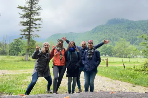 Das fünfköpfige RKW Bayern Team auf einer Wanderung